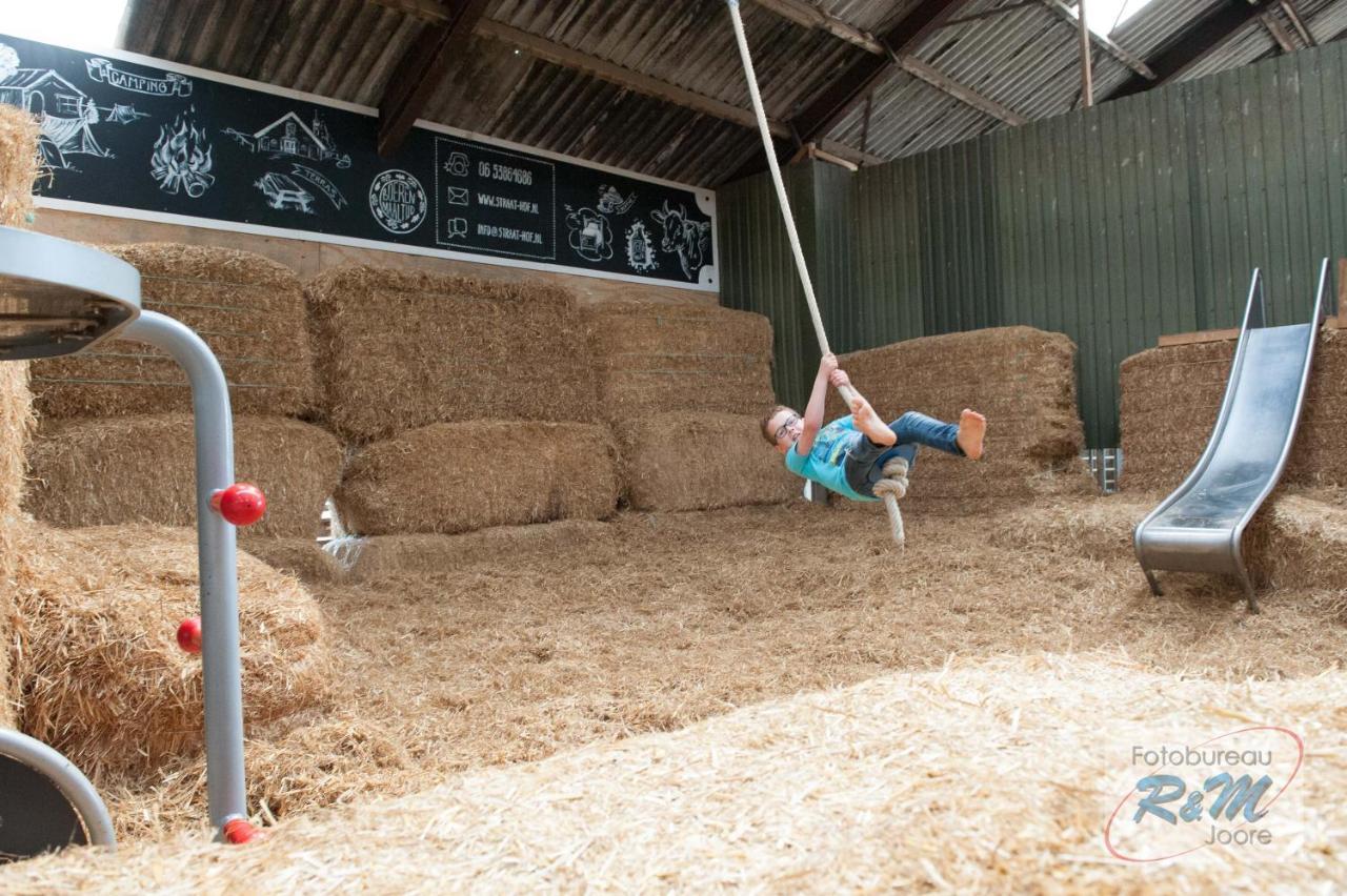 مبيت وإفطار Leimuiden Herberg Boerderij De Straat-Hof المظهر الخارجي الصورة