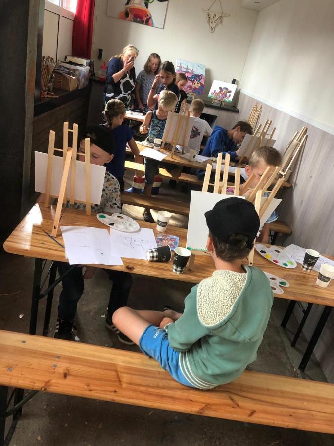 مبيت وإفطار Leimuiden Herberg Boerderij De Straat-Hof المظهر الخارجي الصورة